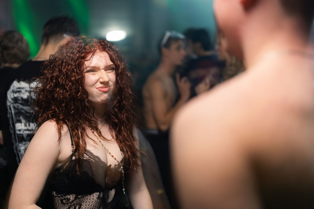 Loading... just a sec